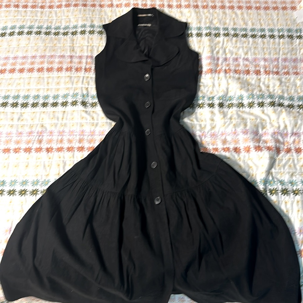 Vintage form fitting flattering vintage black button down dress size 2